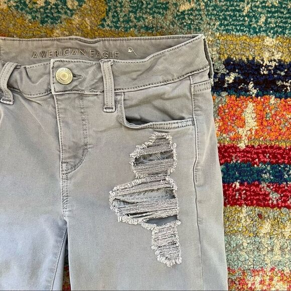 American Eagle Outfitters Super Stretch Ripped Jegging Jeans - Picture 4 of 13